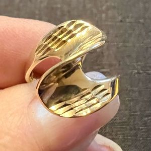 *Just sold* 10k Gold Fancy Diamond Cut  Ring
